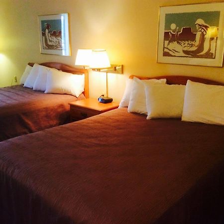 Deerwood Forty Club Inn المظهر الخارجي الصورة