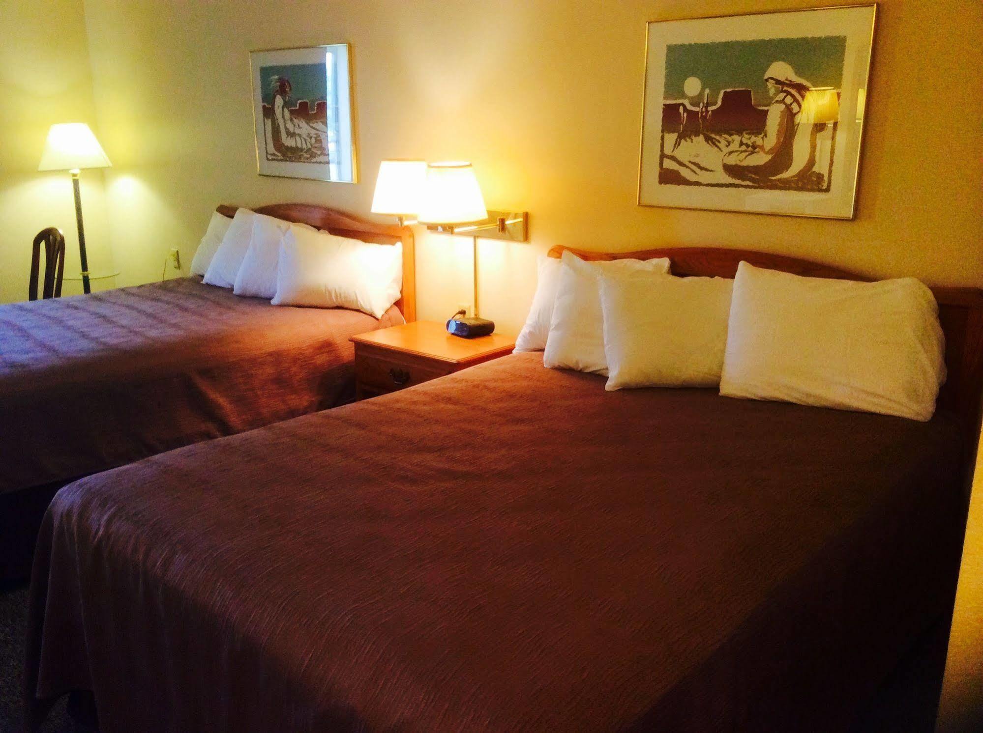 Deerwood Forty Club Inn المظهر الخارجي الصورة